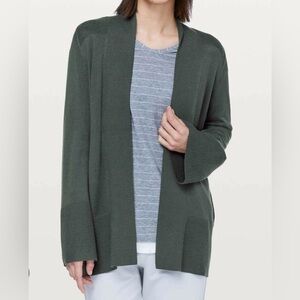 Women’s Lululemon soft side kimono Sweater new sz6 top shirt, cardigan blouse
